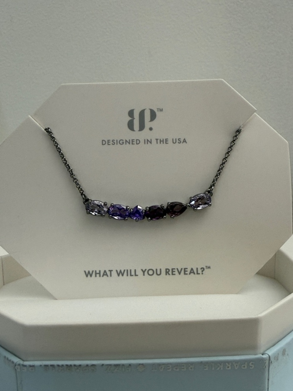 Bomb Party Artistic Details Gradient of Amethyst Cubic Zirconia on Hematite
